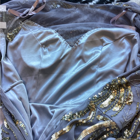 NWT Mac Duggal Illusion Neckline Long Sleeve Beaded Gown. B282 - Picture 11 of 16